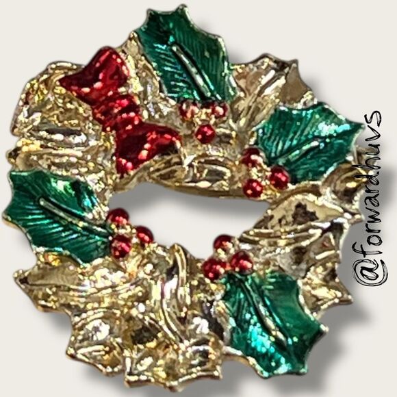 Bundle Sale 3 for $15 | Vintage Gerry’s Christmas Wreath Brooch - Picture 1 of 7